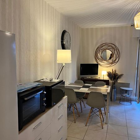 Appartement T2 Avec Terrasse Centre Ville D'Aix En Provence เอ็ก-ซอง-โพรวองซ์ ภายนอก รูปภาพ