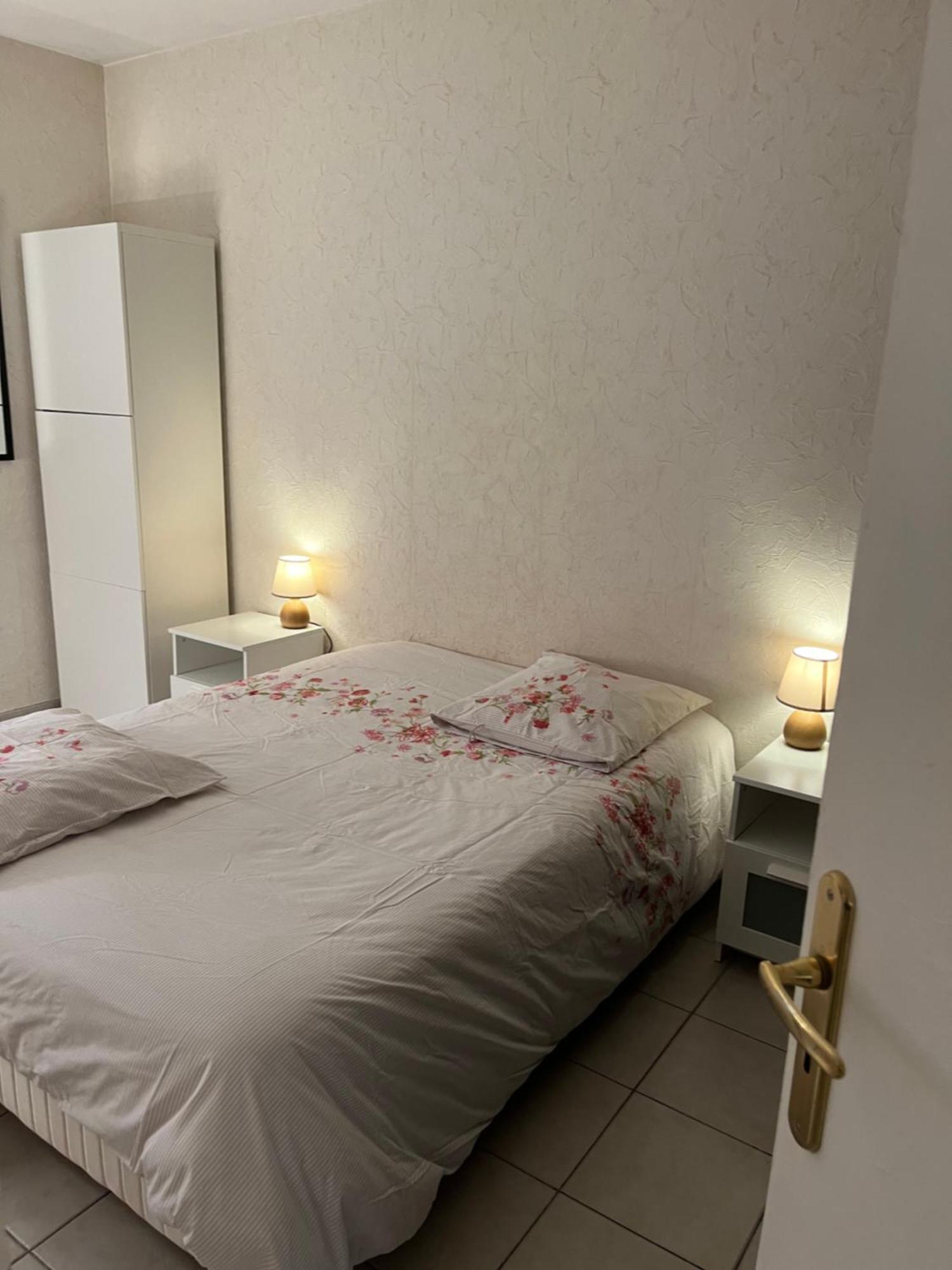 Appartement T2 Avec Terrasse Centre Ville D'Aix En Provence เอ็ก-ซอง-โพรวองซ์ ภายนอก รูปภาพ